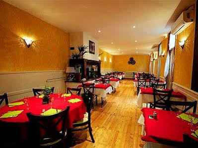 Logis Hôtel Restaurant Métropole Mirande (Gers) Exterior foto